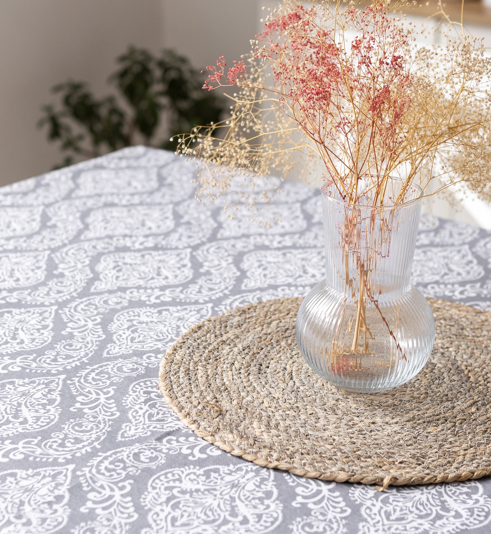 Скатертини, доріжки